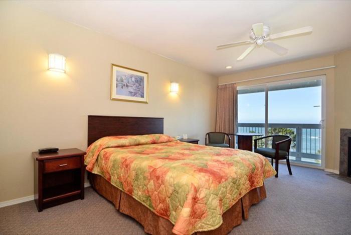 Travelodge By Wyndham Depoe Bay Habitación foto